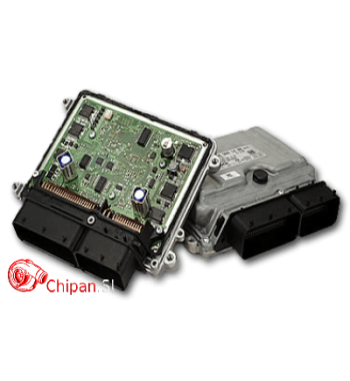 Elektronska enota za chiptuning motorja z vtičnico na palici in PCB v kovinskem ohišju, prilagojena optimizaciji moči.